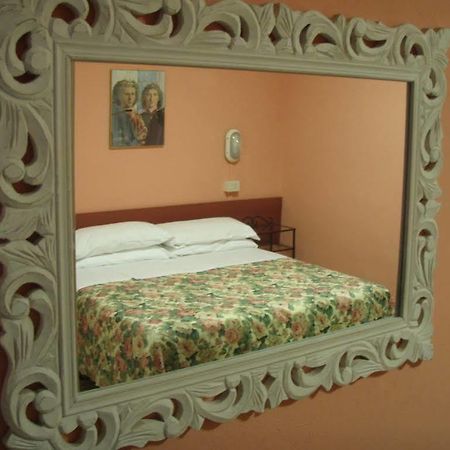 Albergo Fiorentino Sansepolcro Bagian luar foto