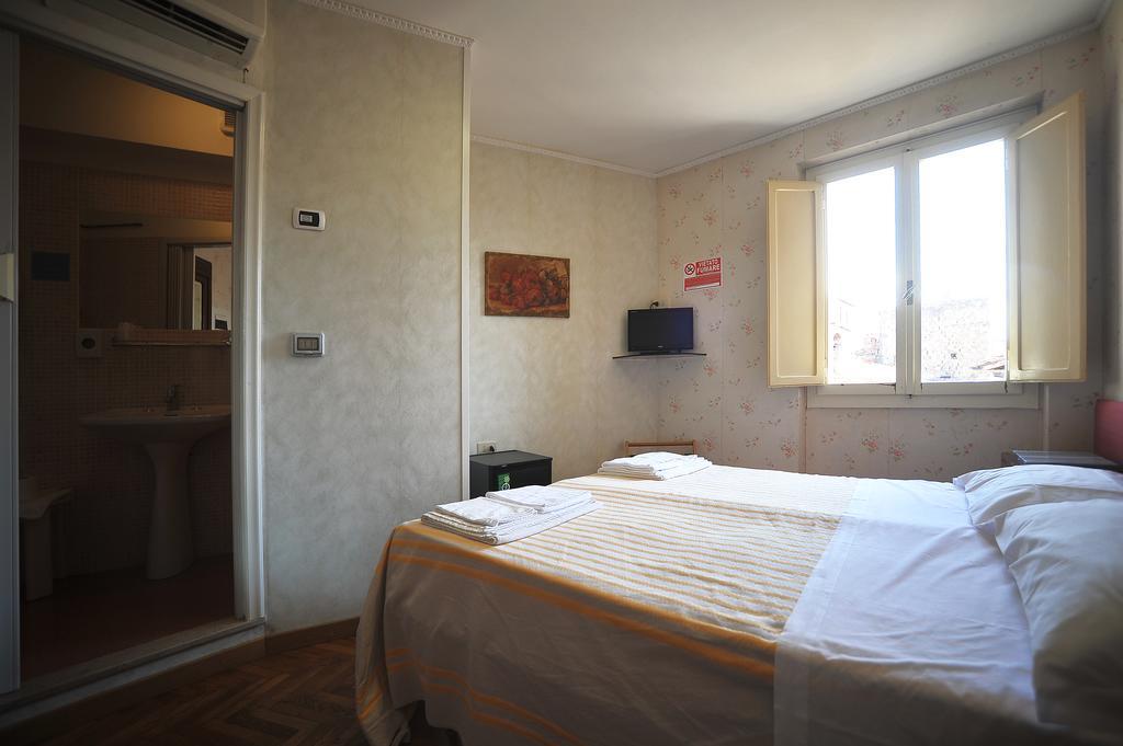 Albergo Fiorentino Sansepolcro Bagian luar foto
