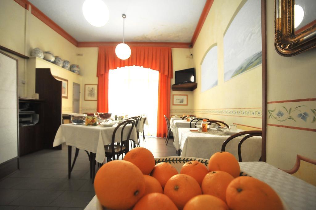 Albergo Fiorentino Sansepolcro Bagian luar foto